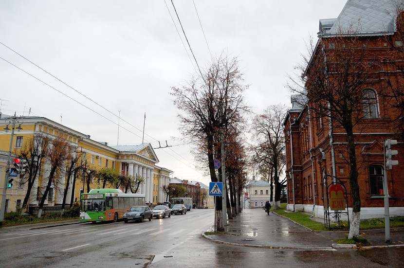 Улицы владимира. Центр города Владимир ул большая Московская. Главная улица города Владимира. Улица мира Владимир. Центральная улица Владимира города.