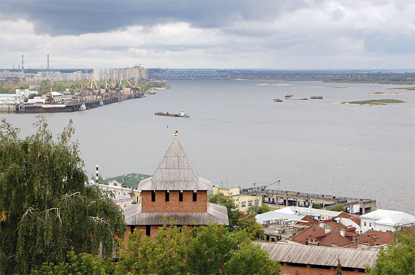 Стрелка в нижнем новгороде фото место слияния